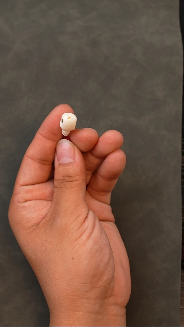 文玩核桃吊坠满脑三通一个金丁