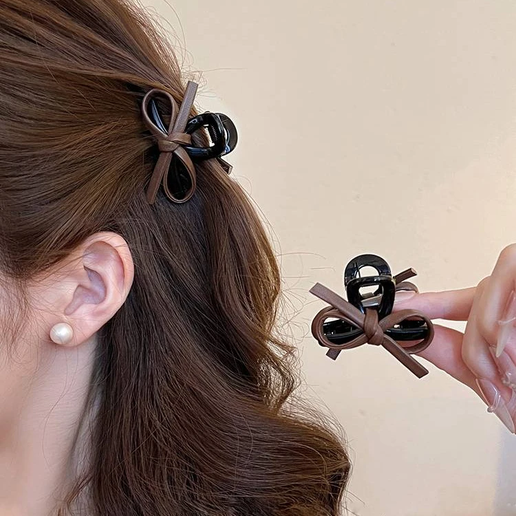 皮质蝴蝶结碎发抓夹女高级感半扎发鲨鱼夹子发夹发饰2025新款发卡