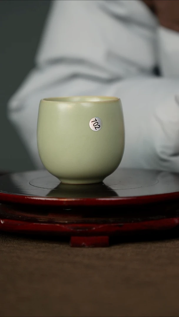 全品 粉青 龙蛋杯 带底款