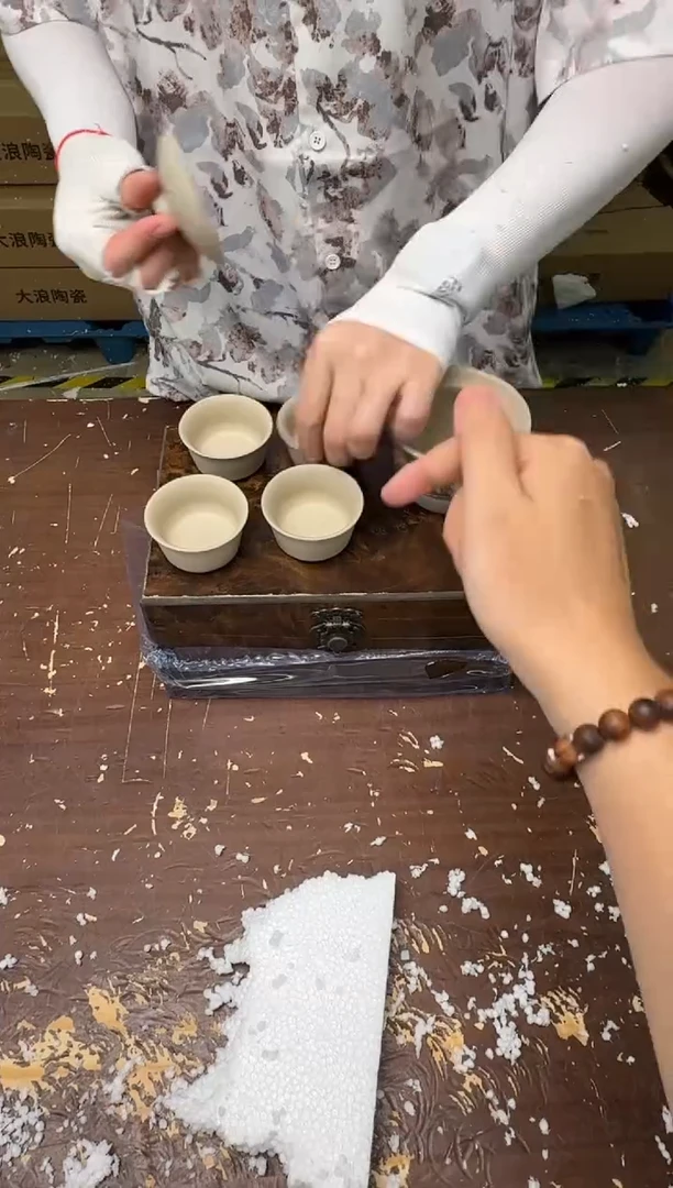 【闪购商品】粗陶品茗茶具一壶四杯（无礼盒）@@