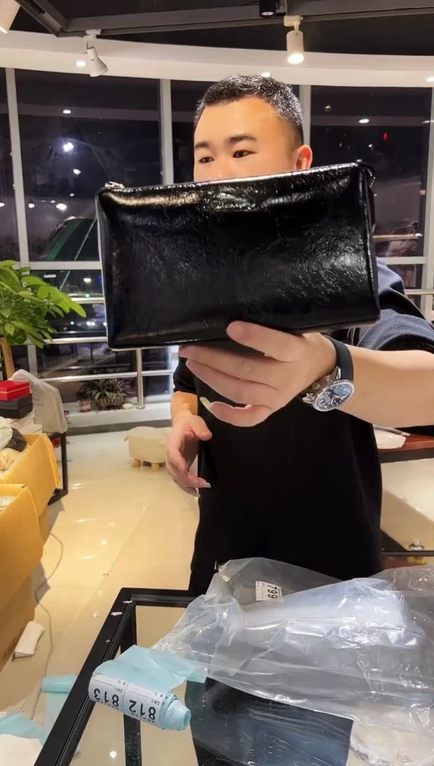 头层牛皮韩爵绅士包包皮具812