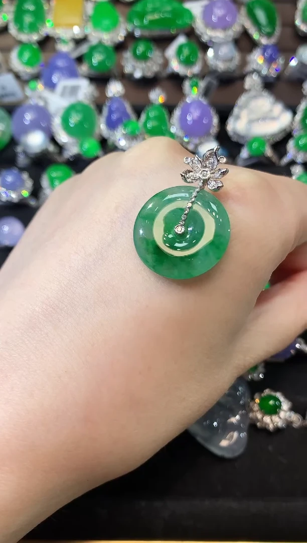 翡翠18K金镶嵌吊坠(不含链)D1