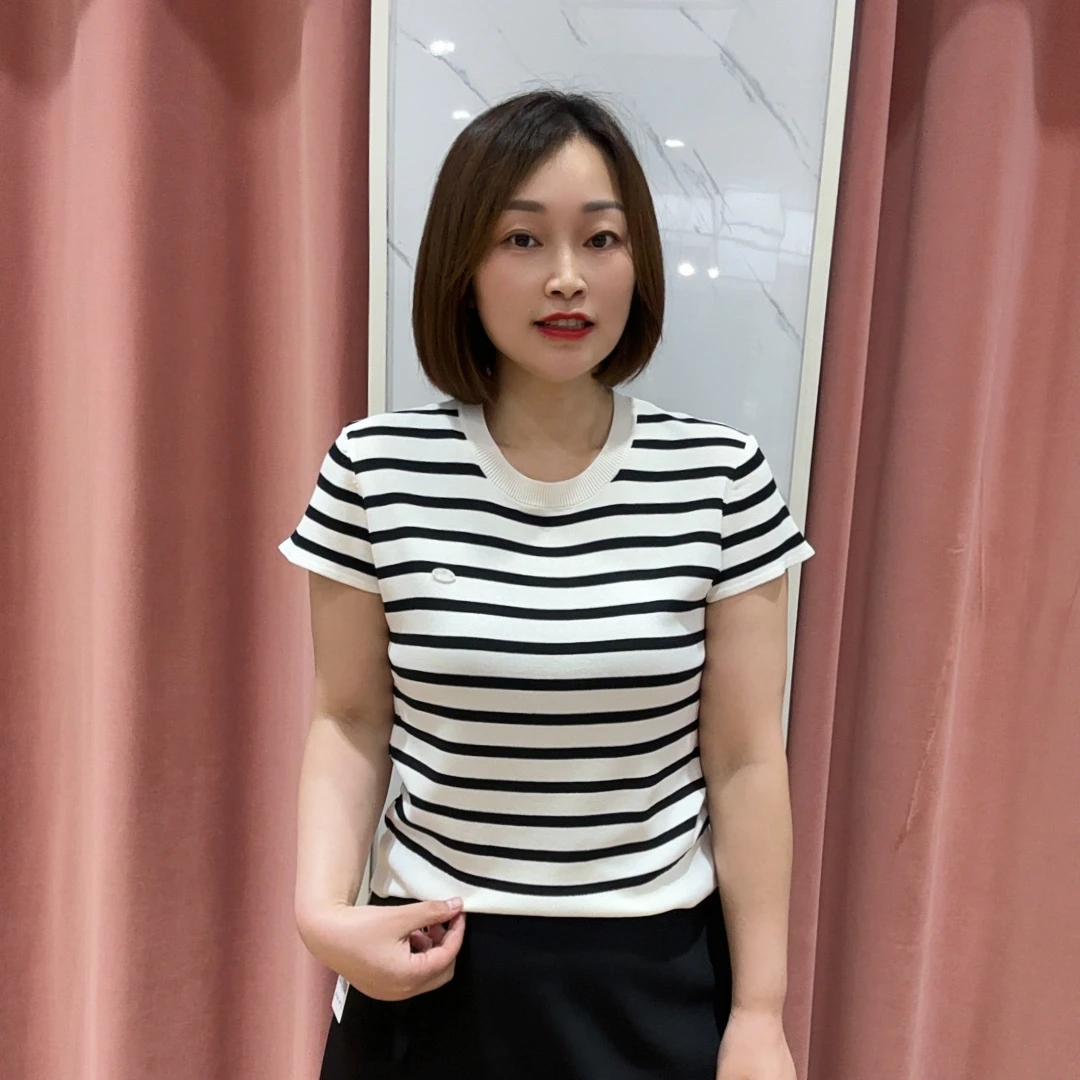 2025新款时尚后背洞洞款短袖针织衫