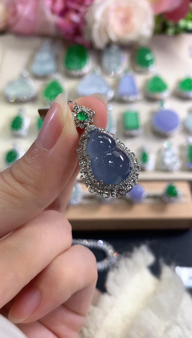 吊坠(不含链)18K金镶嵌翡翠d40 紫货有色差