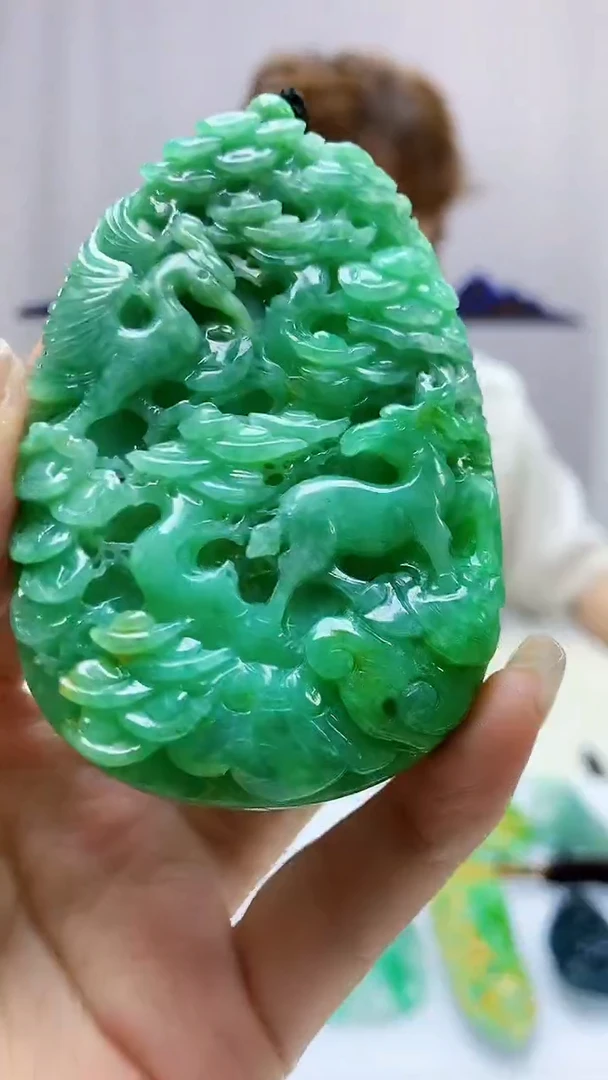 定制翡翠未镶嵌4868ms-毛货44鹿牌