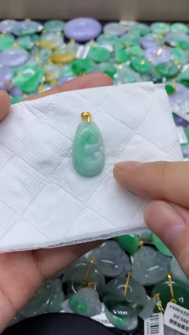 颈饰未镶嵌翡翠天然缅甸翡翠A货
