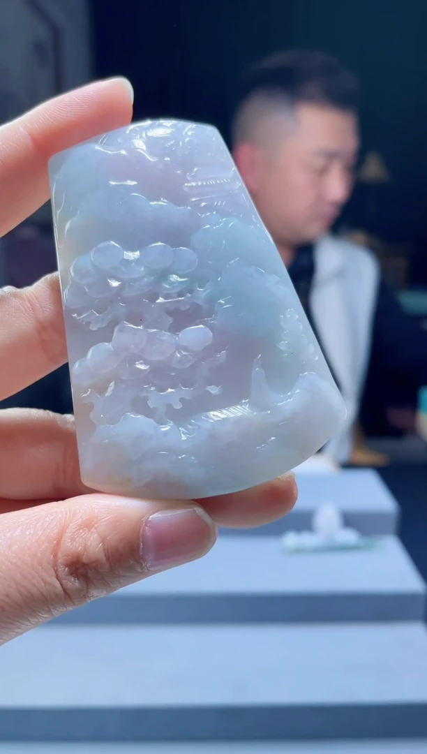 吊坠(赠链)未镶嵌翡翠翡翠