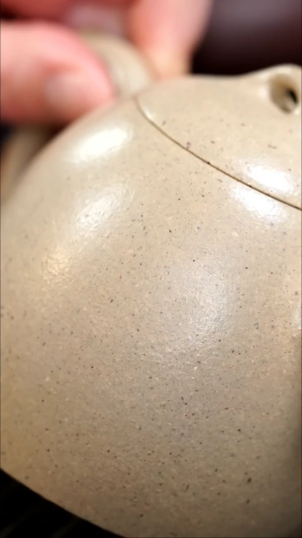 【闪购商品】紫砂茶壶30目粗砂梨皮本绿全手秦权壶180cc