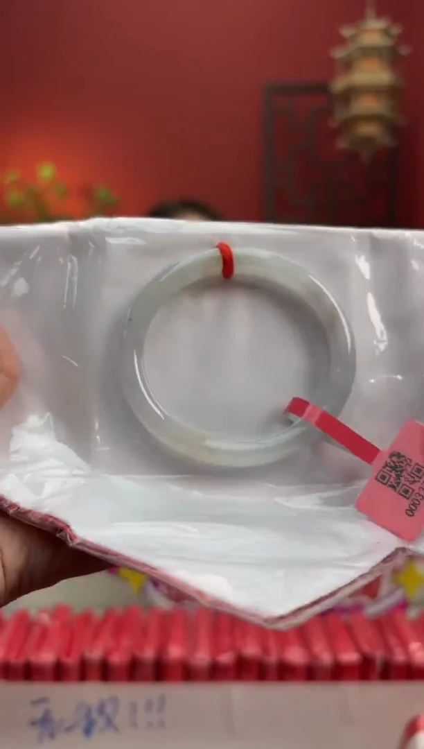 未镶嵌手镯（贵妃镯）翡翠翡翠手镯7