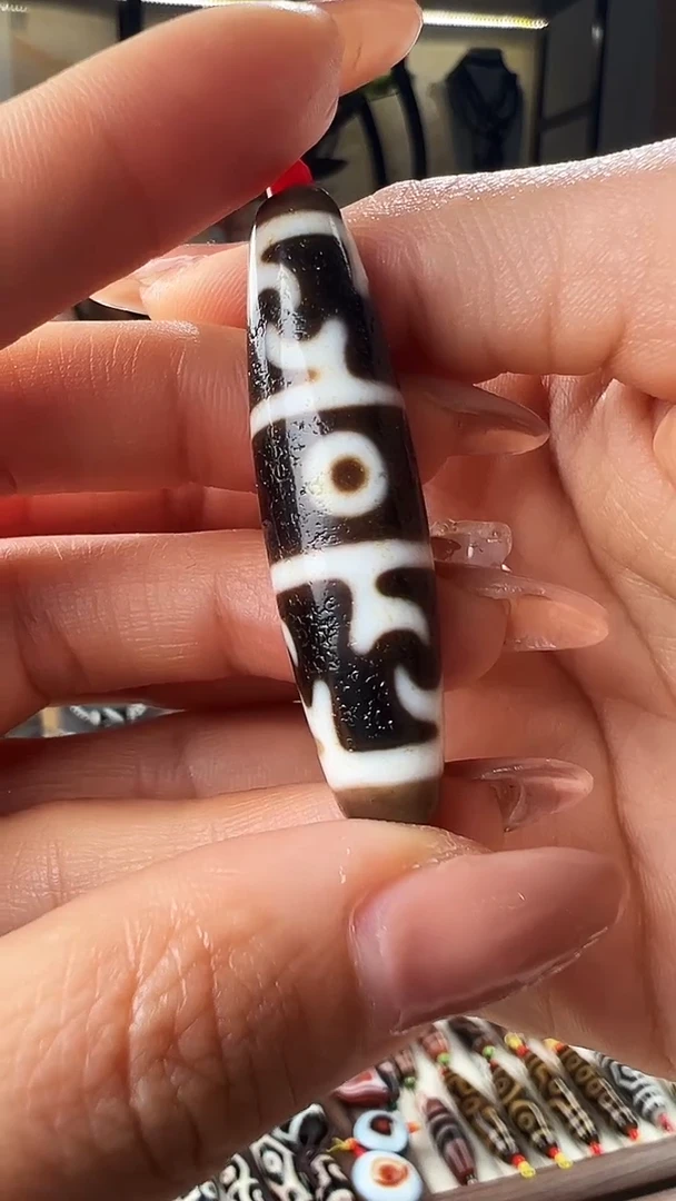 未镶嵌颈饰玛瑙/玉髓Y****g三眼