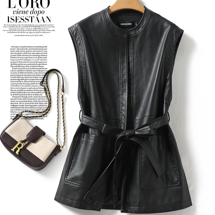 【评骘瑕疵皮衣库存】试穿样衣