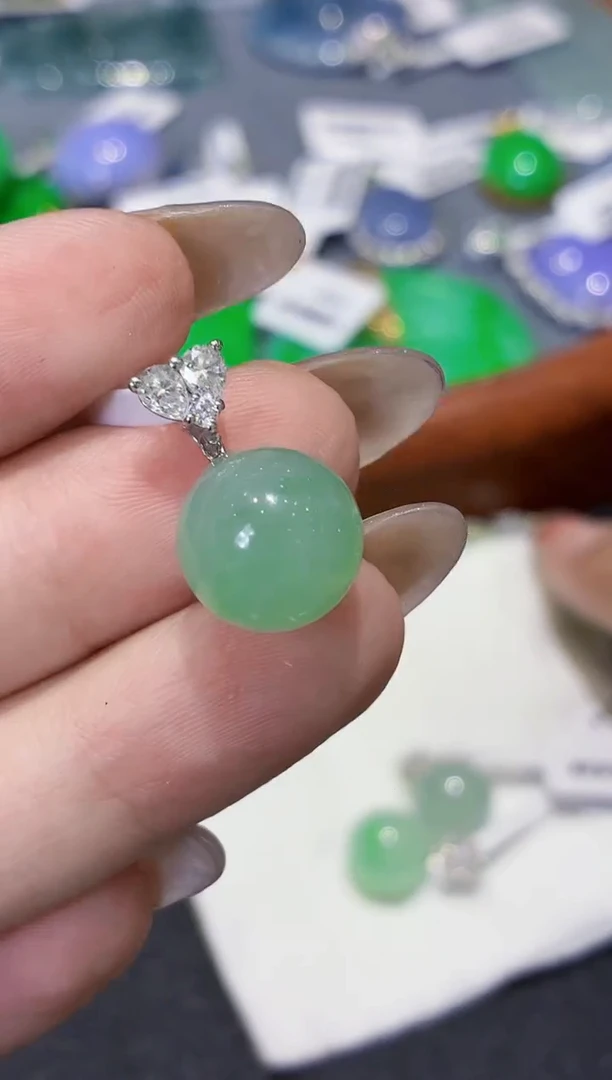 吊坠(不含链)18K金镶嵌翡翠天然A货翡翠