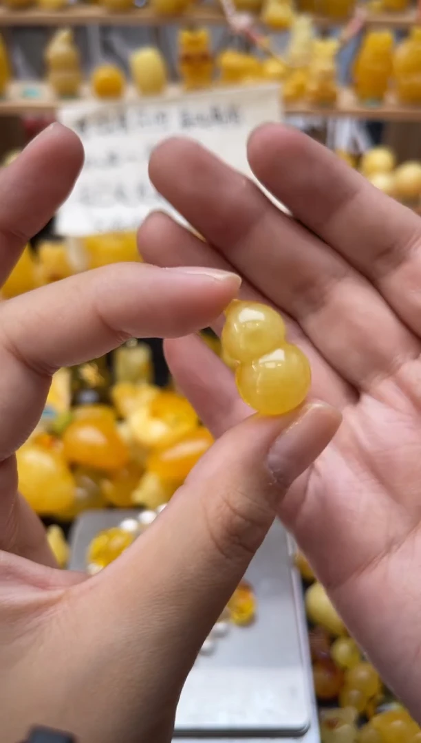 琥珀未镶嵌珠宝奇石075琥珀蜜蜡微瑕