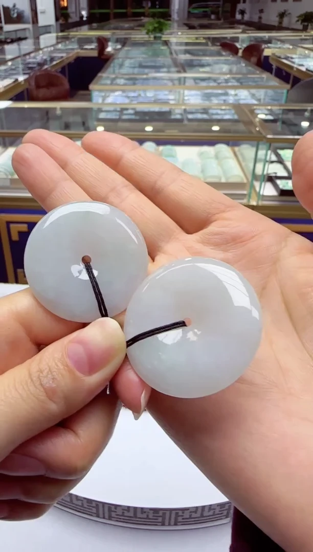 颈饰未镶嵌翡翠多样性发其一