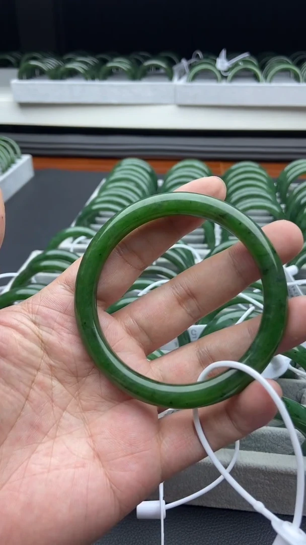 未镶嵌手镯和田玉（碧玉）23-64.6