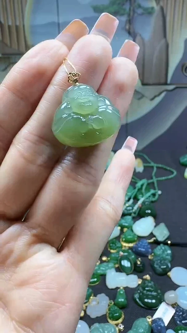 和田玉18K金镶嵌吊坠(不含链)1