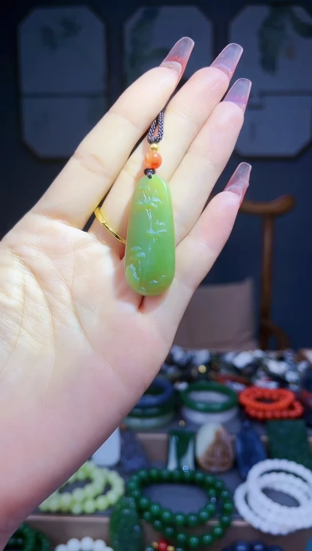 和田玉未镶嵌颈饰多样性发货   拍一单发一个