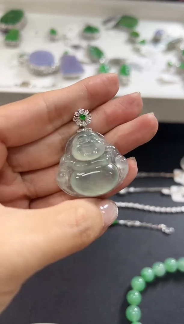 颈饰18K金镶嵌翡翠KLF1122-009