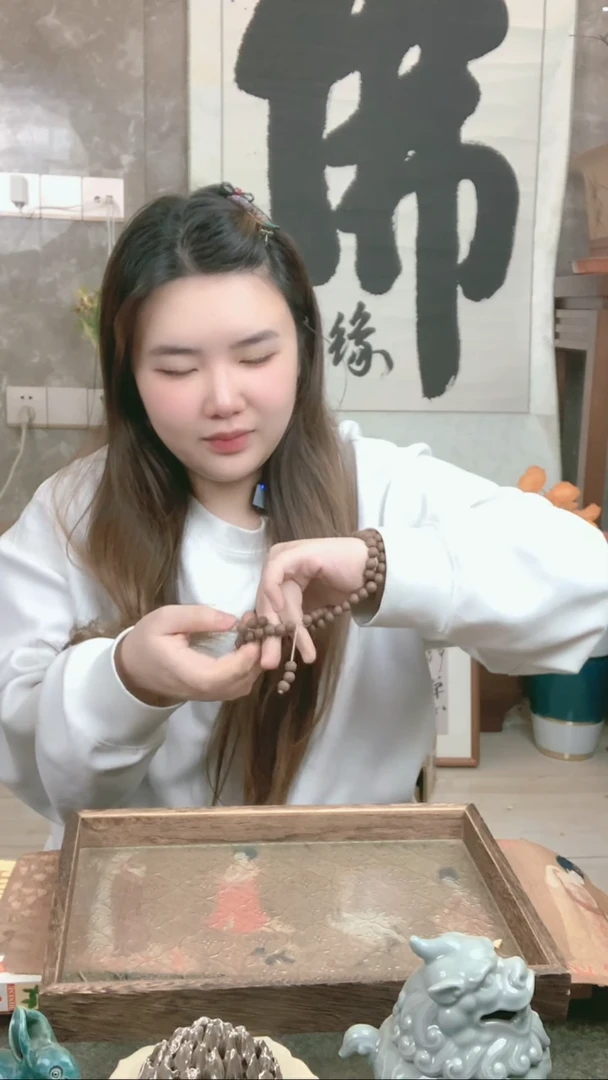 【闪购商品】泥塑月冬客至  0.8  108