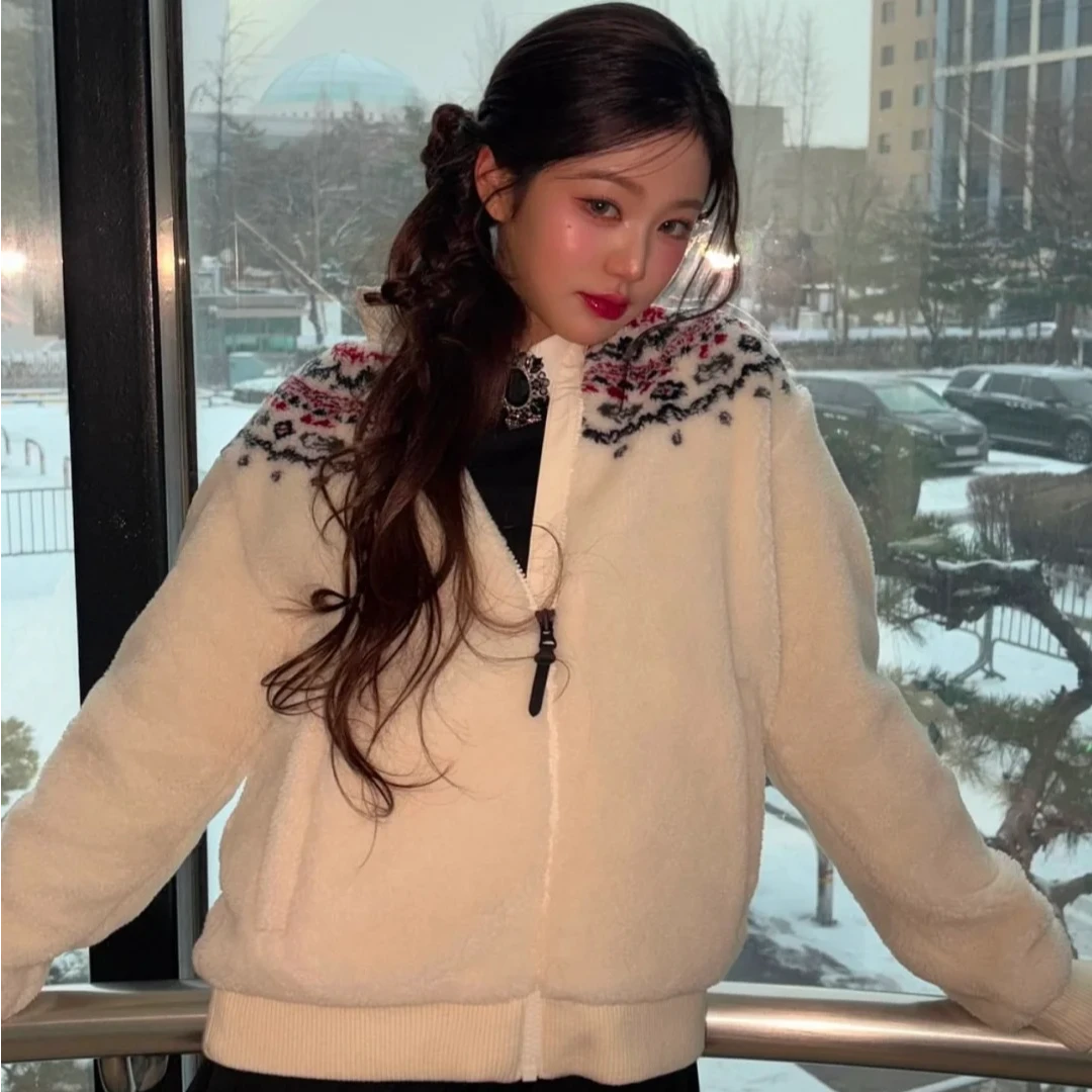 EIDER冬季时尚张元英同款提花抓绒夹克外套男女DMU24158