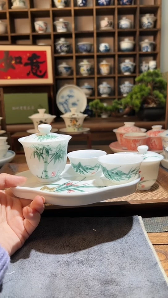 【闪购商品】翠竹小盖碗+2个客杯+五彩兰花壶承