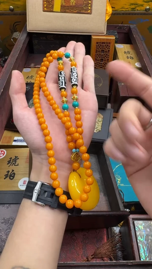 蜜蜡颈饰未镶嵌主播精品链接—————————平安扣