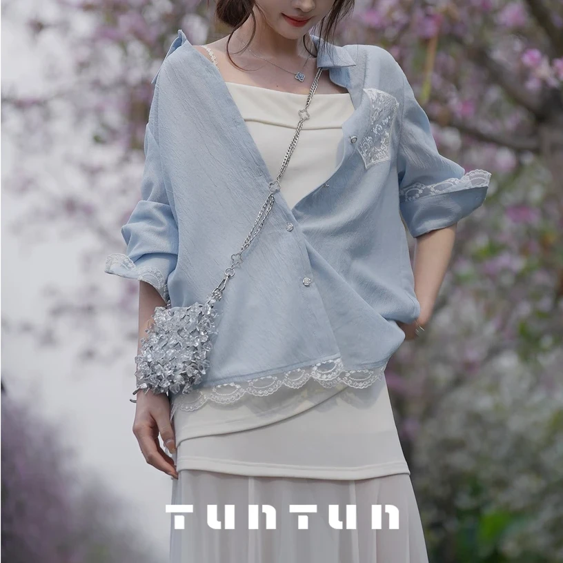 吞吞穿搭日记【放风筝】细节迷人 珠片刺绣蕾丝花边衬衫
