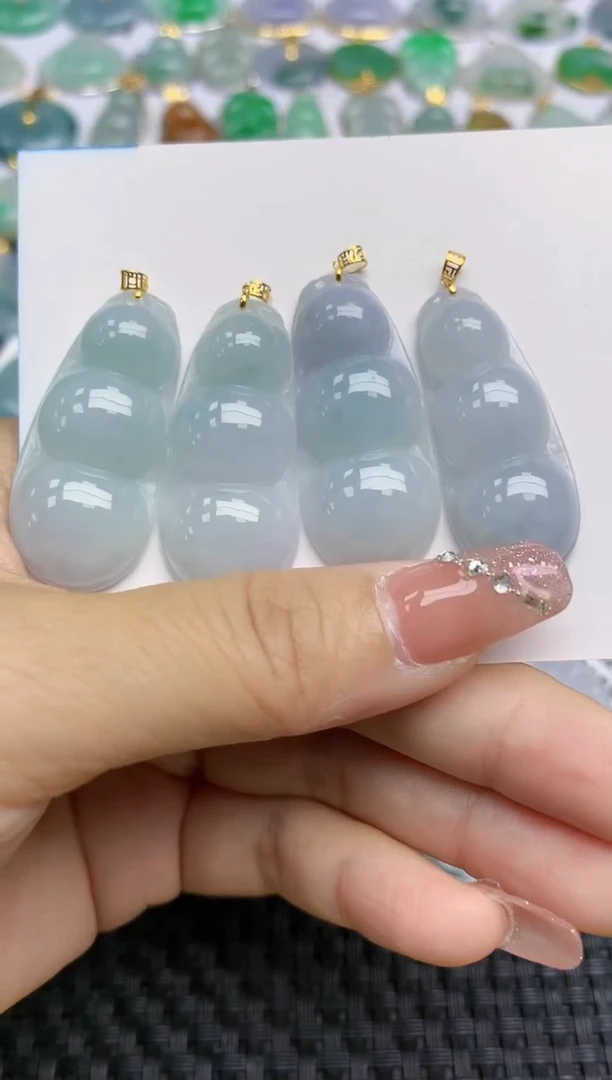 【闪购商品】翡翠颈饰18K金镶嵌天然翡翠多样性发其一