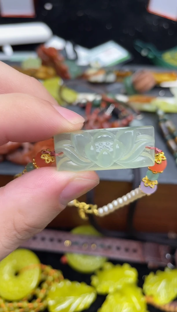 未镶嵌岫玉手链··多样性发货*拍一发
