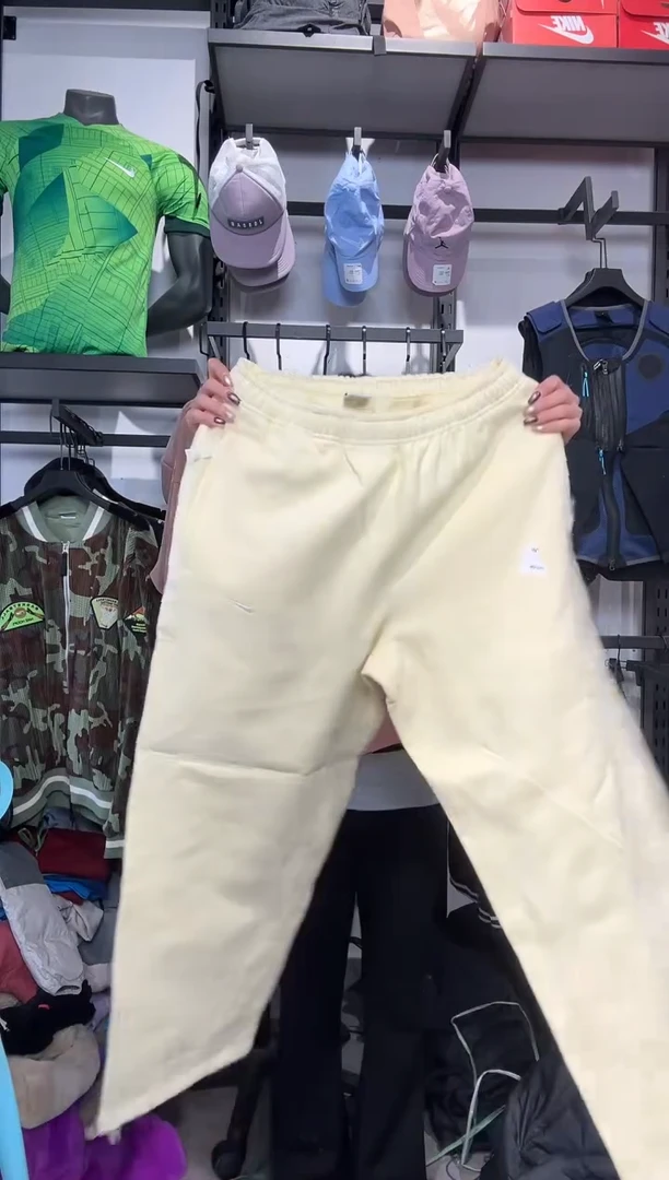 1115编码 瑕疵款直播间过款为准 尺码  L 175