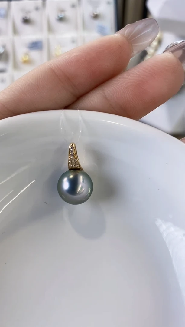 吊坠(不含链)18K金镶嵌海水珍珠10-11大溪地黑珍珠吊坠