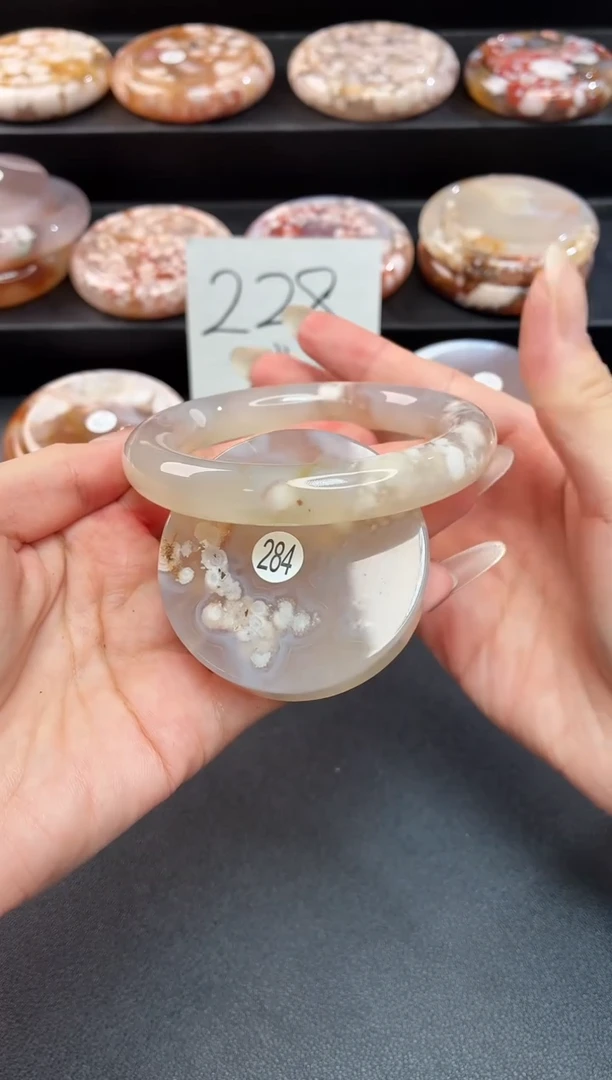 手镯玛瑙/玉髓未镶嵌石英质玉手镯