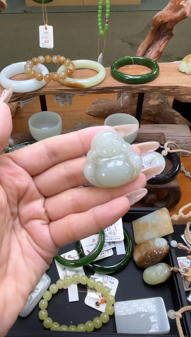 吊坠(不含链)未镶嵌和田玉且末青白 佛公 9014837