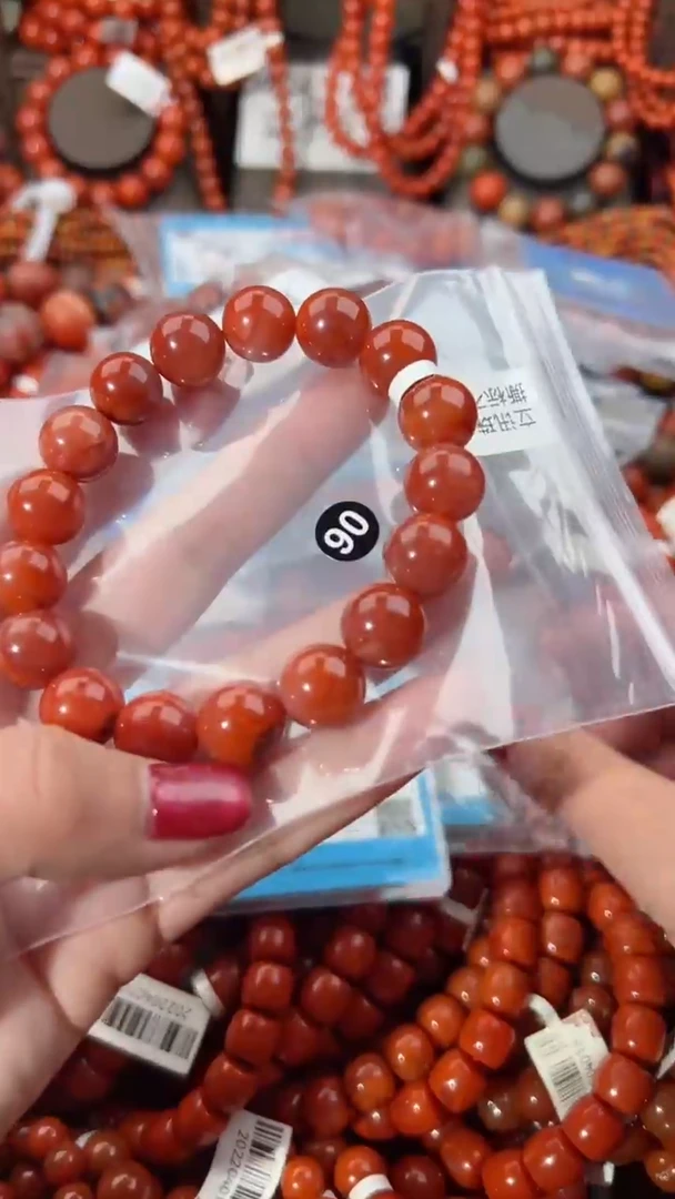 【闪购商品】南红玛瑙手串未镶嵌12+