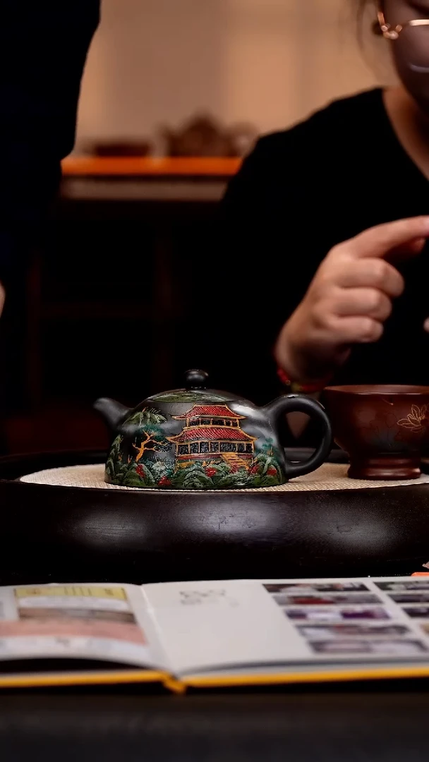 茶壶紫砂SJK41半月 铁血石红砂