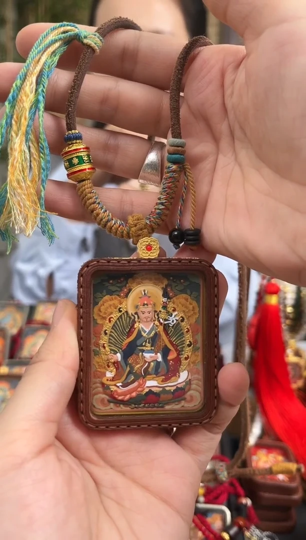 【闪购商品】吊坠华萃皮壳莲师+皮绳