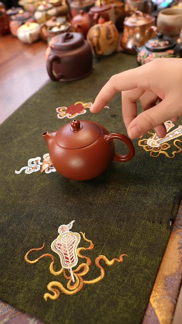 茶壶紫砂光素 西施