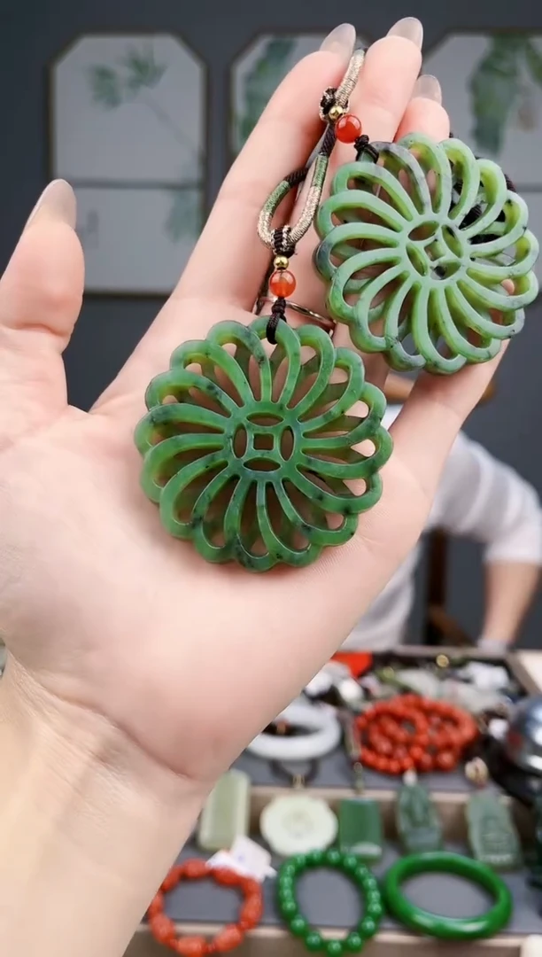 【闪购商品】和田玉颈饰未镶嵌AA多样性发货 拍一发一