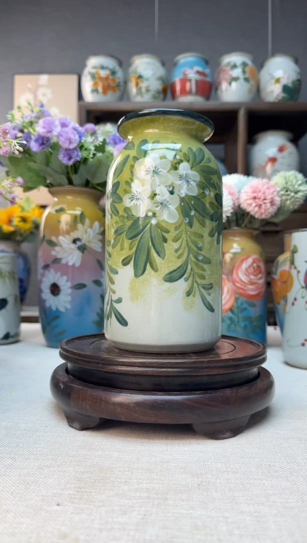 【闪购商品】瓶景德镇手绘陶瓷花瓶底部无孔高20口7左右
