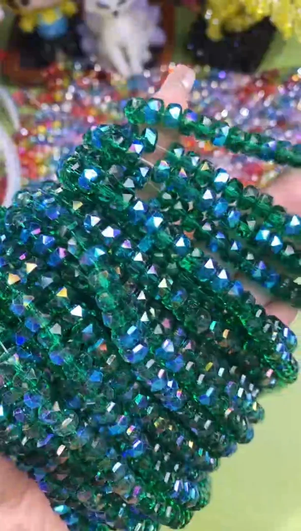 玻璃A76卡8车轮珠2条祖母绿