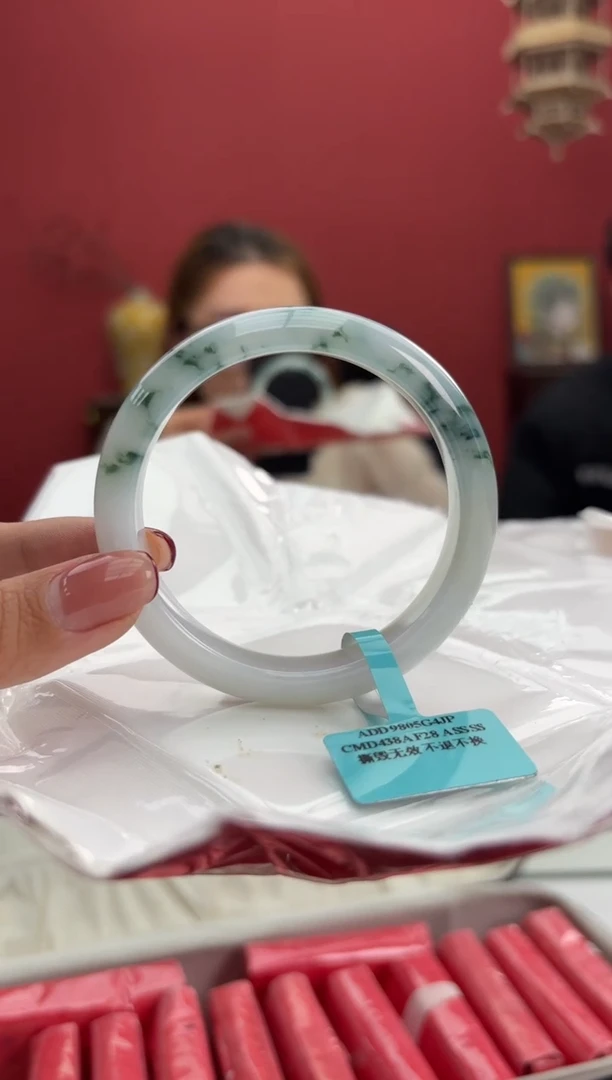 【闪购商品】翡翠手镯未镶嵌2手镯