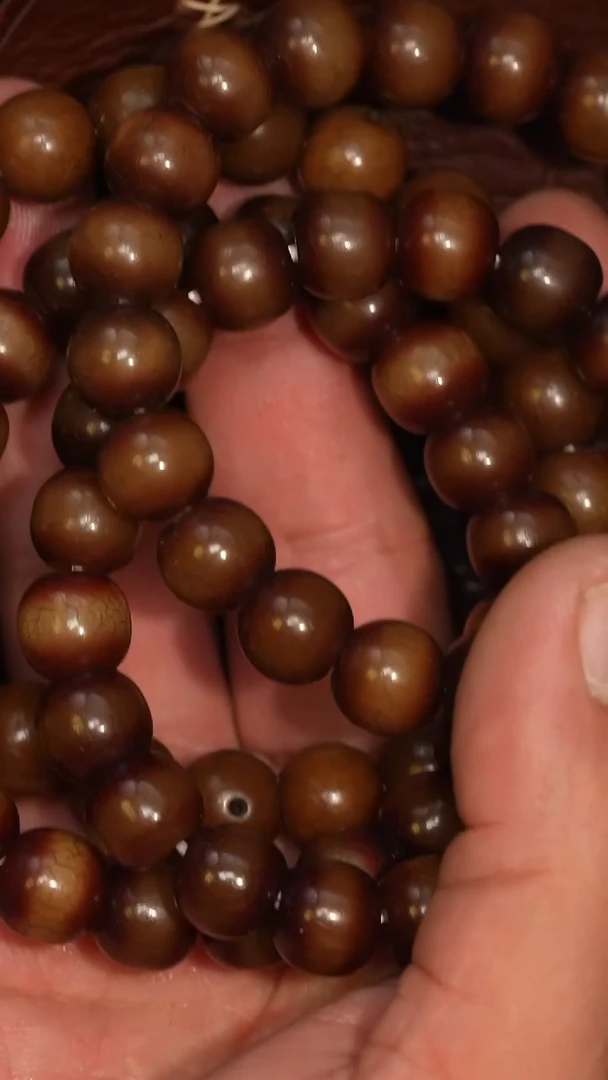 冲赛康胡子哥，藏传念珠72