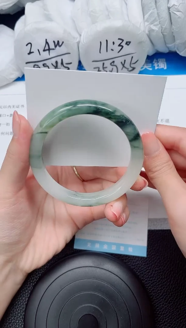 石英质玉手镯未镶嵌380-60.8