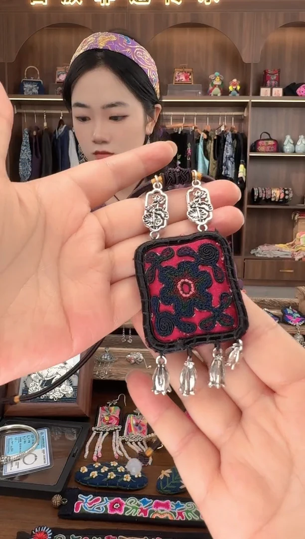 刺绣扶光苗绣传承L15