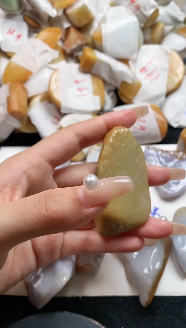 翡翠裸石翡翠挂件裸石