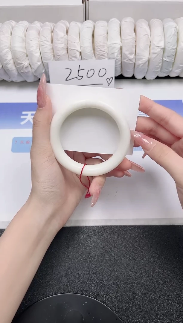 未镶嵌手镯石英质玉108-62