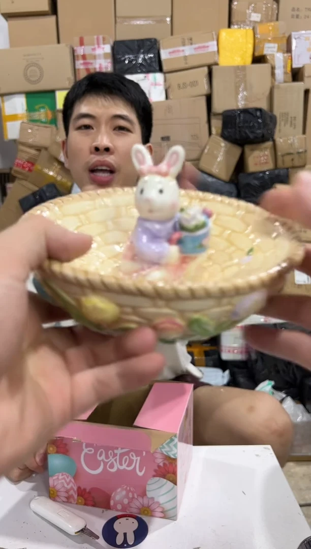 瓷片粉色原盒兔子碗