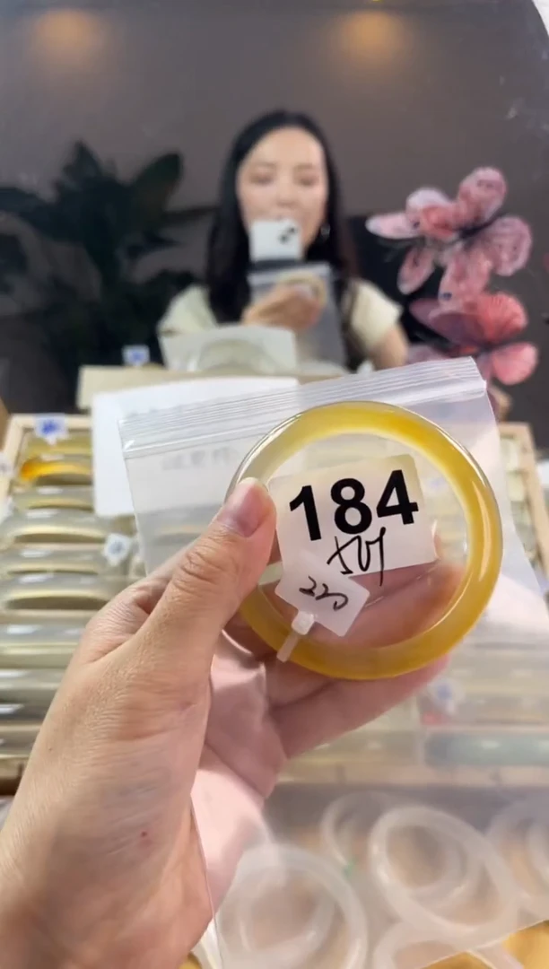 玛瑙/玉髓手镯未镶嵌184