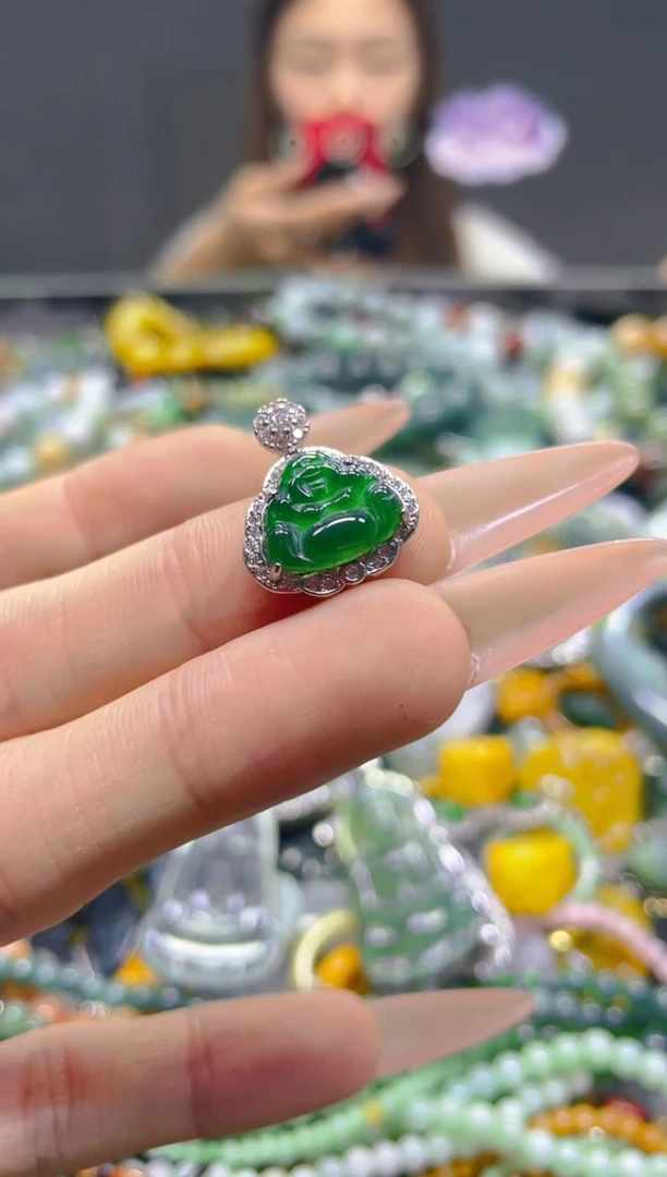 颈饰未镶嵌翡翠/F/翡翠A货，一件也是批发价