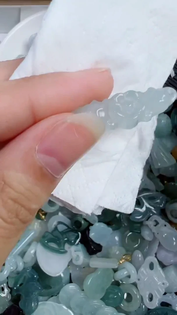 散珠翡翠93号链接，A货翡翠